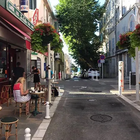 La Petite Oasis, Newly Renovated Appartamento